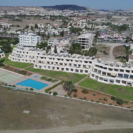 Bobby's Beach House Larnaca